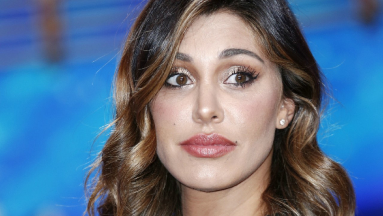 Grande Fratello Vip, Alfonso Signorini punta a Dayane Mello: così il gossip su Belen Rodriguez entra nella Casa