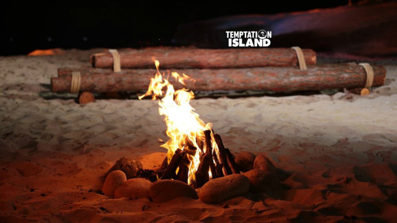 Temptation Island, il villaggio in fiamme: la decisione sulla nuova edizione del reality in onda a settembre