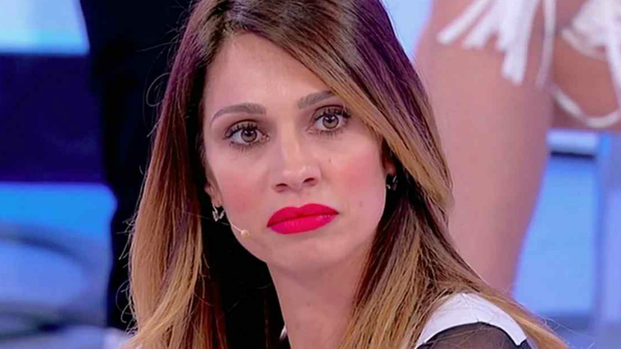 Uomini e Donne, Pamela Barretta smaschera Enzo Capo: "Mi ha messo le corna"