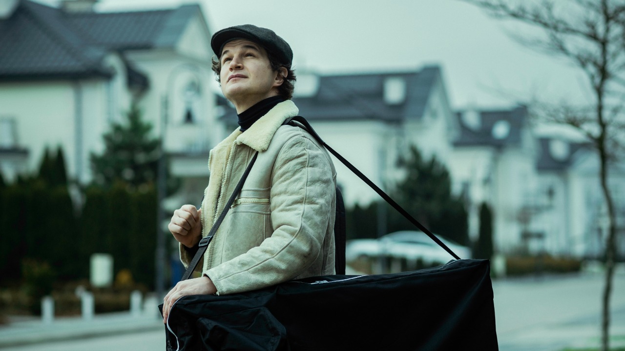 Non cadrà più la neve: recensione del film polacco di Malgorzata Szumowska in concorso al Festival di Venezia 2020