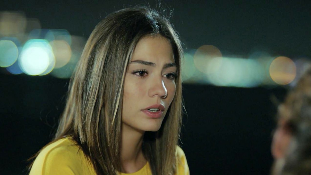 Daydreamer Cancellato il Lunedì, spazio al Grande Fratello Vip: Ecco quando tornerà la Soap su Canale5...