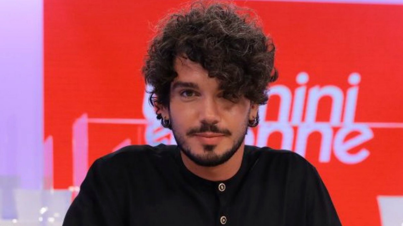 Uomini e Donne, il tronista Gianluca De Matteis confessa: "Nella vita sono un Corteggiatore, il confronto con Davide..."