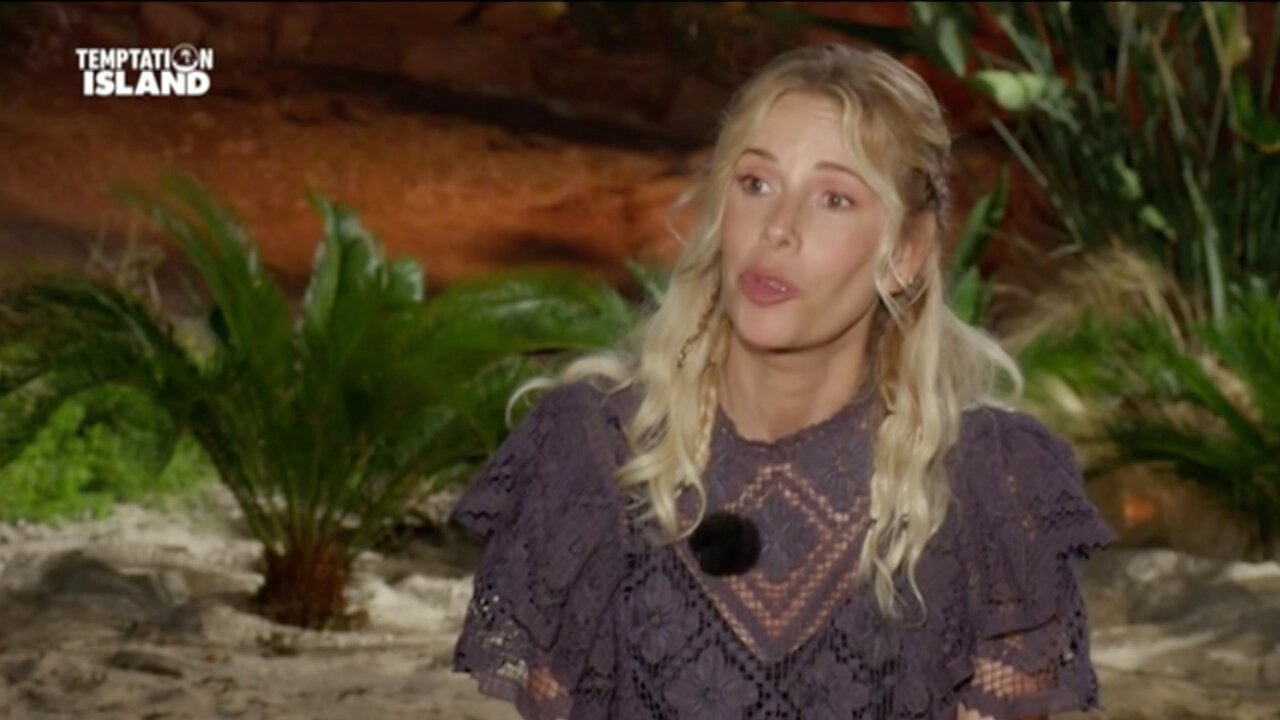 Grande Fratello Vip, un concorrente avrebbe dovuto partecipare a Temptation Island: l'indiscrezione