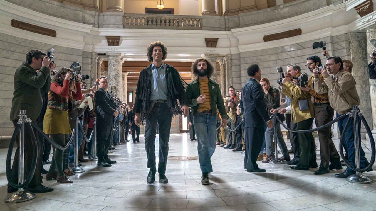 Il processo ai Chicago 7: nuovo trailer italiano per l'atteso film di Aaron Sorkin prodotto da Netflix