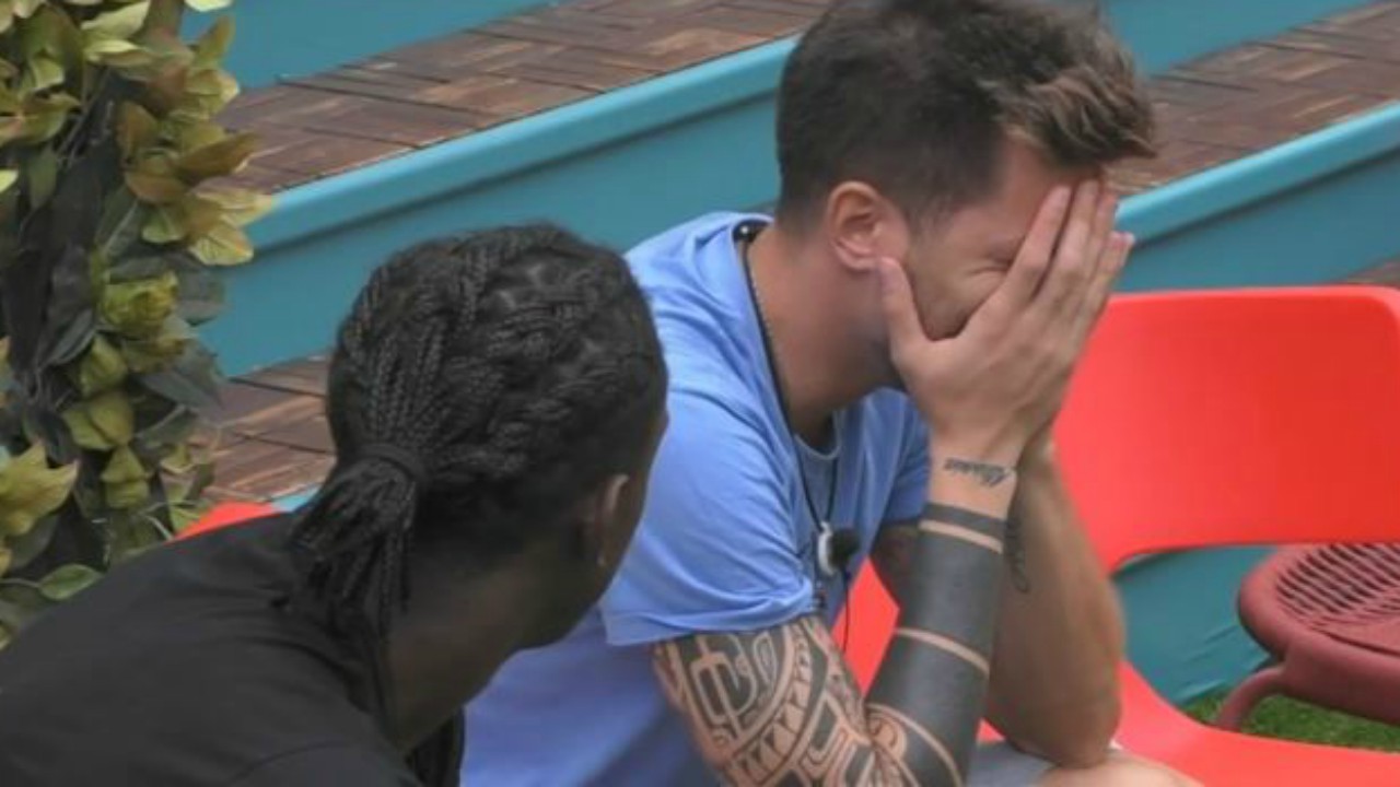 Grande Fratello Vip, Andrea Zelletta si sente in colpa, lacrime amare, video
