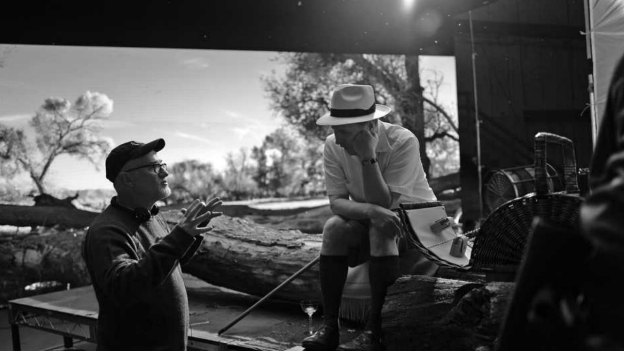 Mank: nuove foto del film con Gary Oldman che senza trucco all’inizio è impazzito