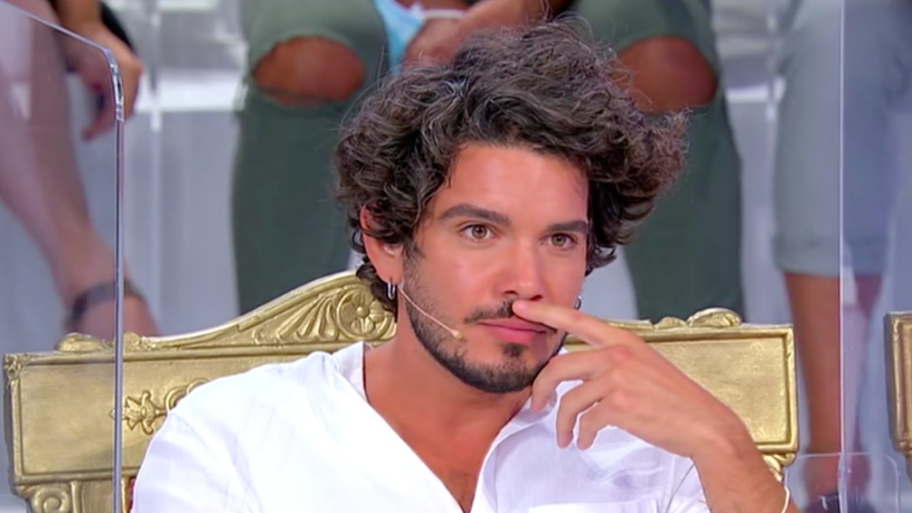 Uomini e Donne in onda oggi su Canale 5: Gianluca De Matteis viene rifiutato da Lucrezia, scontro con Armando Incarnato