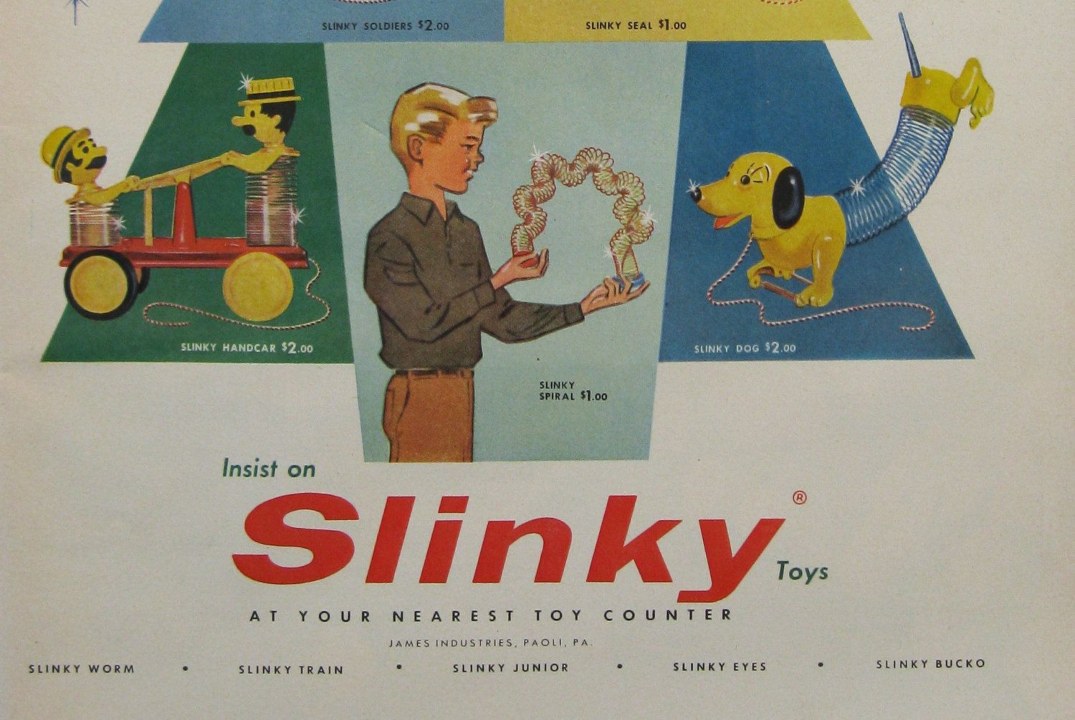 Slinky: Tamra Davis dirigerà un film sull'inventore della molla e sulla moglie che rese popolare il giocattolo