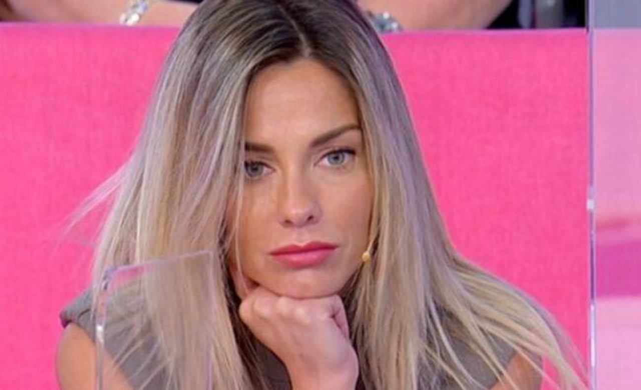 Uomini e Donne, Lucrezia: "Sarei felicissima di vedere Armando fuori...."