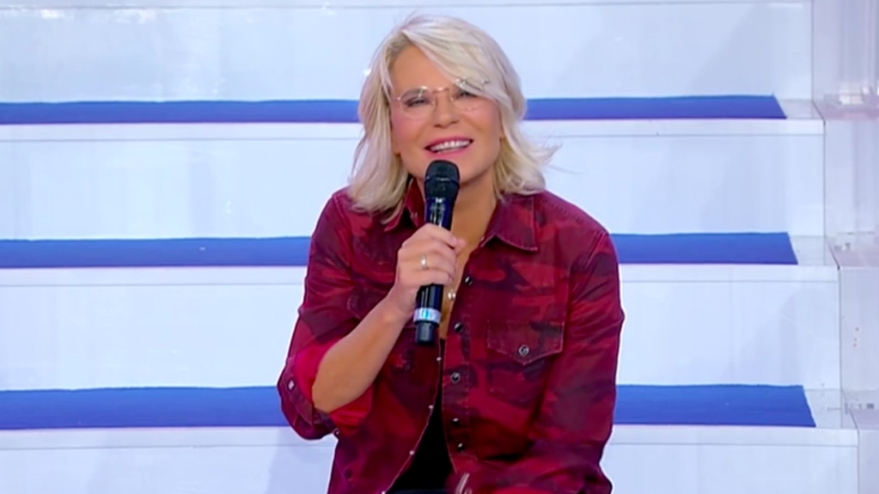 Uomini e Donne, Maria De Filippi sul bacio tra Gemma e Biagio: "Qualcosa si stava muovendo"