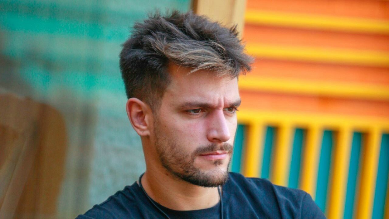 Grande Fratello Vip, il racconto doloroso di Andrea Zelletta: "Non avevo da mangiare"