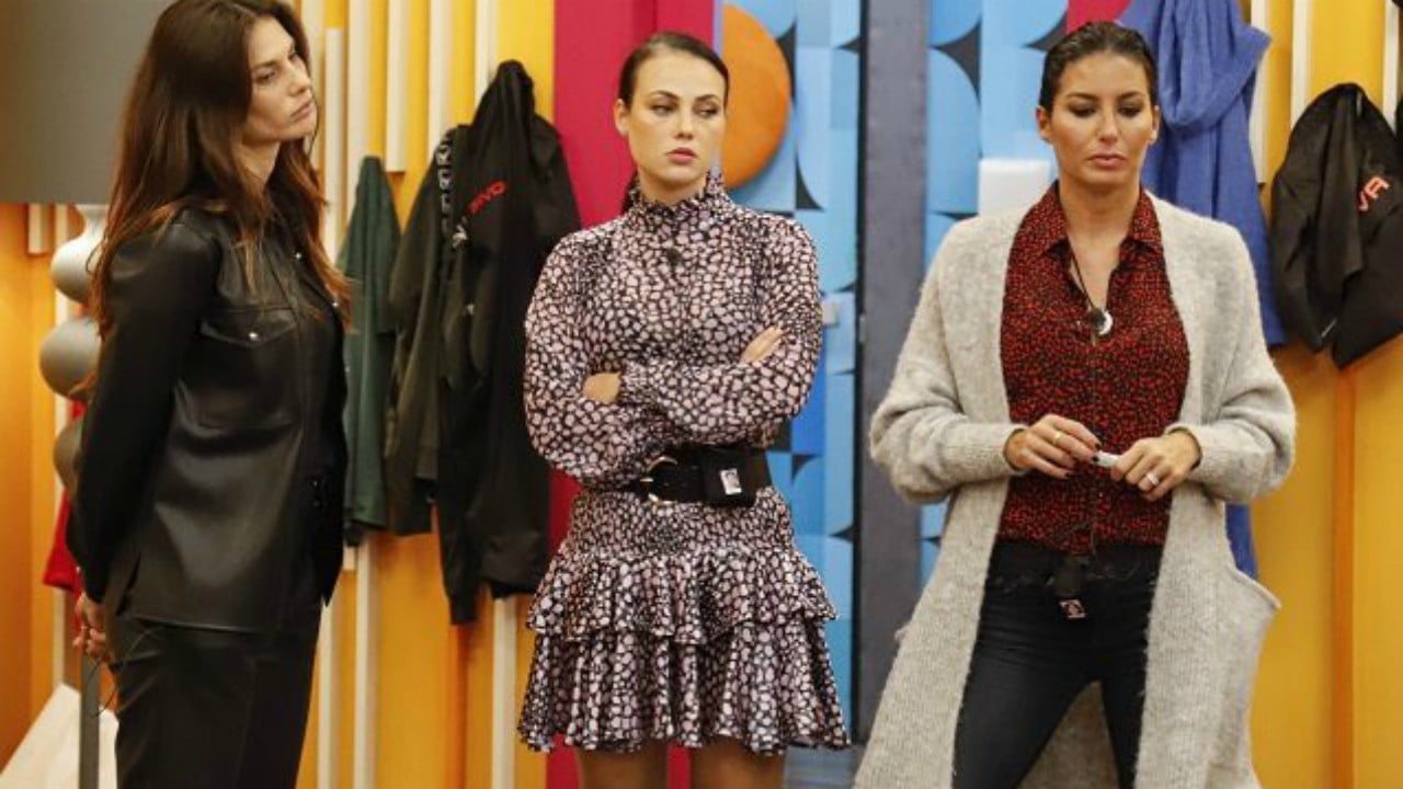 Grande Fratello Vip: Rosalinda Cannavò e Dayane Mello tradiscono Elisabetta Gregoraci, arriva la reazione di Matilde Brandi