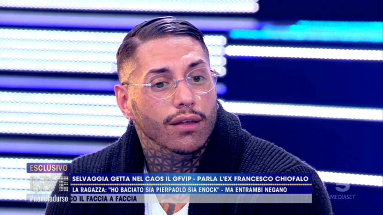 Grande Fratello Vip: Francesco Chiofalo smaschera Selvaggia Roma a Live-Non è la d'Urso (VIDEO)
