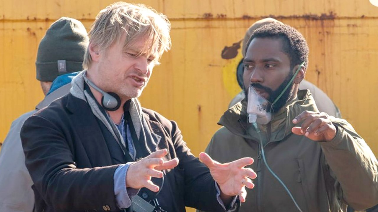 Christopher Nolan: "Potete vedere un mio film sullo smartphone, ma..."