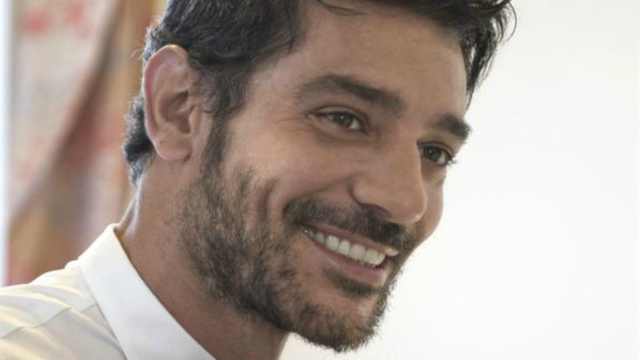 Il Paradiso delle Signore, tutto su Giuseppe Zeno, l'attore che interpretava Pietro Mori: vita Privata, Carriera e Curiosità