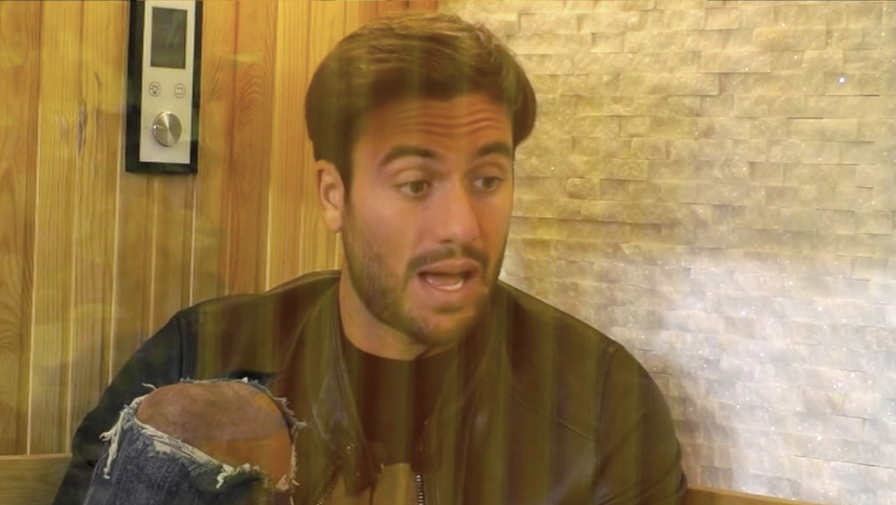 Grande Fratello Vip, Pierpaolo Pretelli furioso con Selvaggia Roma: "Non parlare più male di Elisabetta Gregoraci"