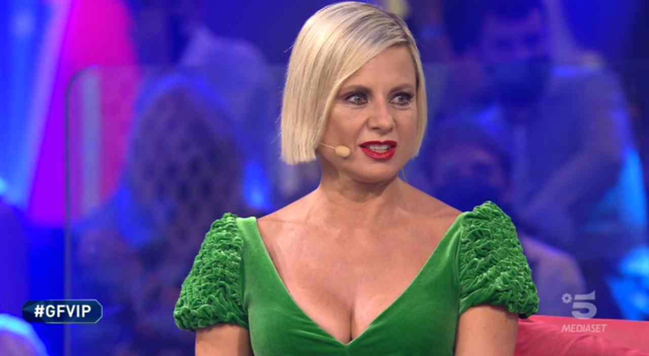 Grande Fratello Vip, Antonella Elia spiazza su Pietro Delle Piane: "Mi sono mollata per sempre, sono Single"