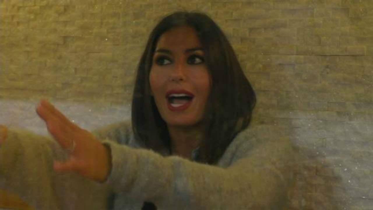 Grande Fratello Vip, lite tra Elisabetta Gregoraci e Pierpaolo Petrelli: "Sono single, qual è il problema se guardo un c***?"