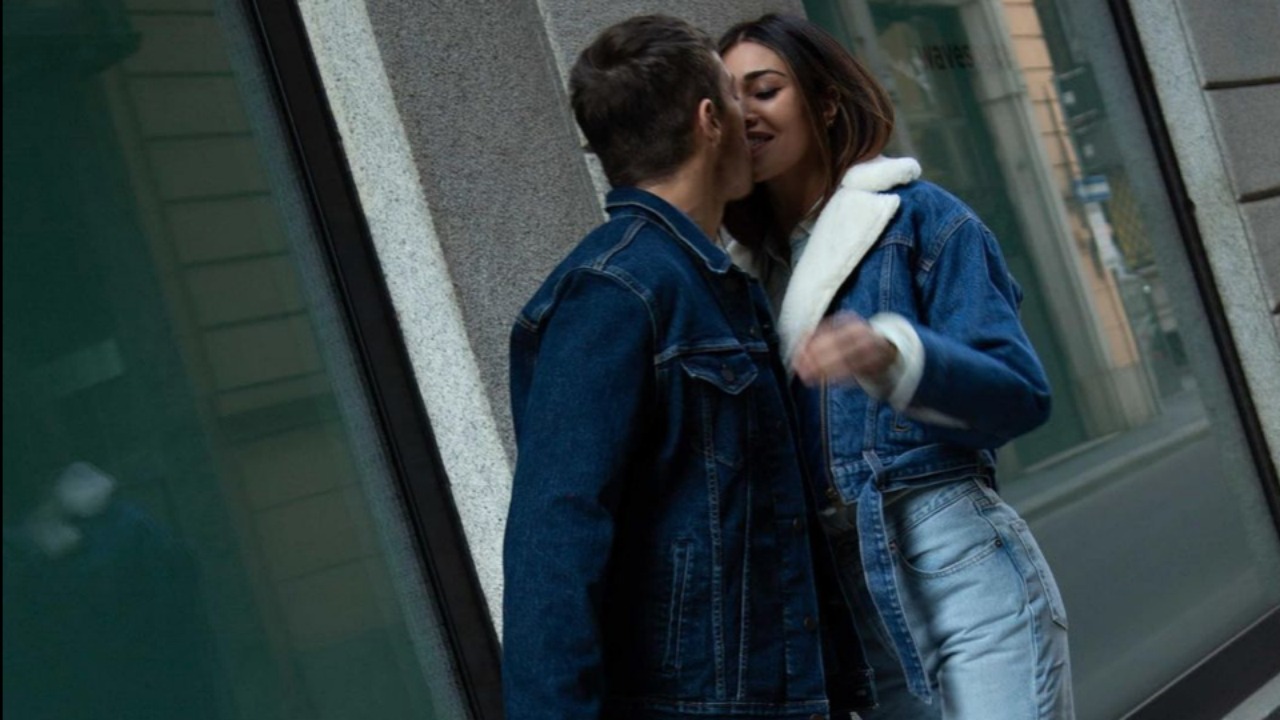 Belen e i baci travolgenti con Antonino sui social