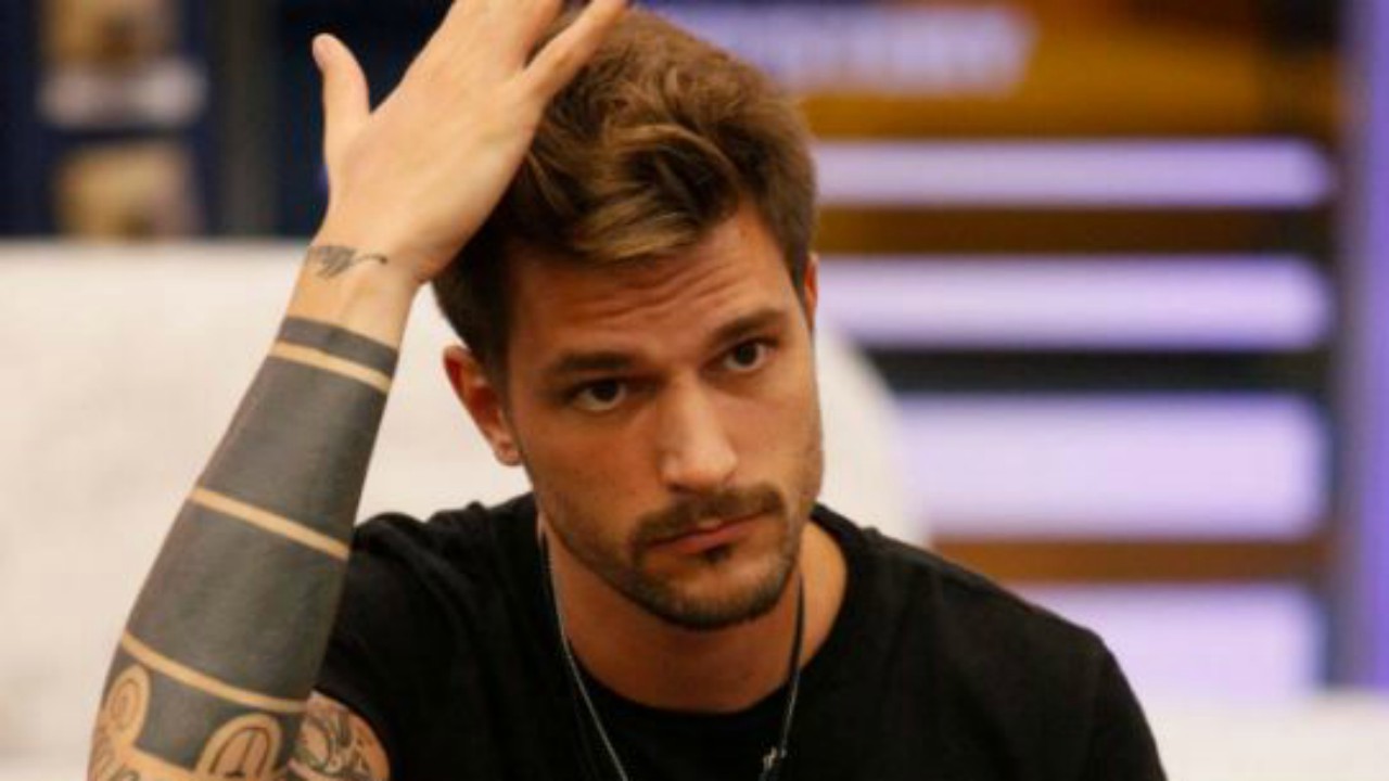 Grande Fratello Vip, Cristiano Malgioglio spiazza Andrea Zelletta: "Non pensare a Natalia, devi giocare e basta!"