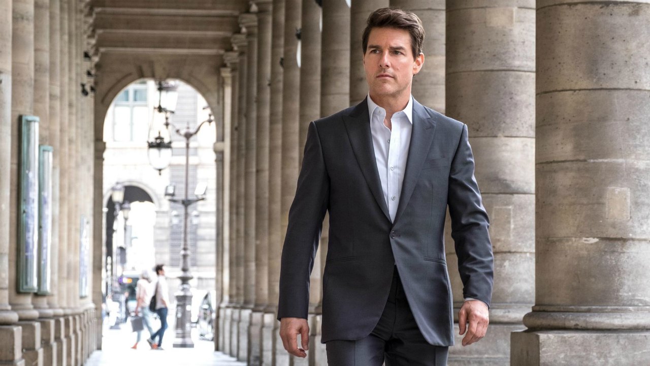 Tom Cruise furibondo con due membri della troupe di Mission: Impossible 7 che violano le norme anti-covid