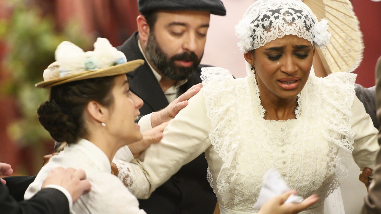 Una Vita Anticipazioni dal 18 al 24 gennaio 2021: Marcia è sposata. Annullate le nozze con Felipe!