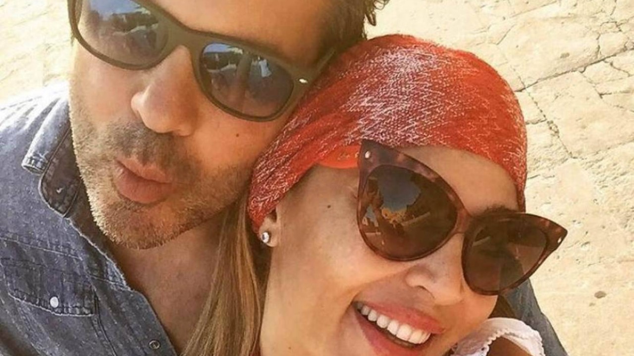 Grande Fratello Vip, Cecilia Capriotti difesa dal Compagno: "Ci rimane male perché..."