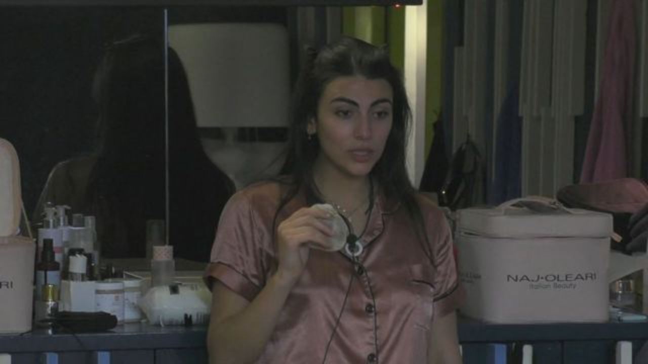Grande Fratello Vip, momento di crisi per Giulia Salemi, Pierpaolo: "Fai i capricci"