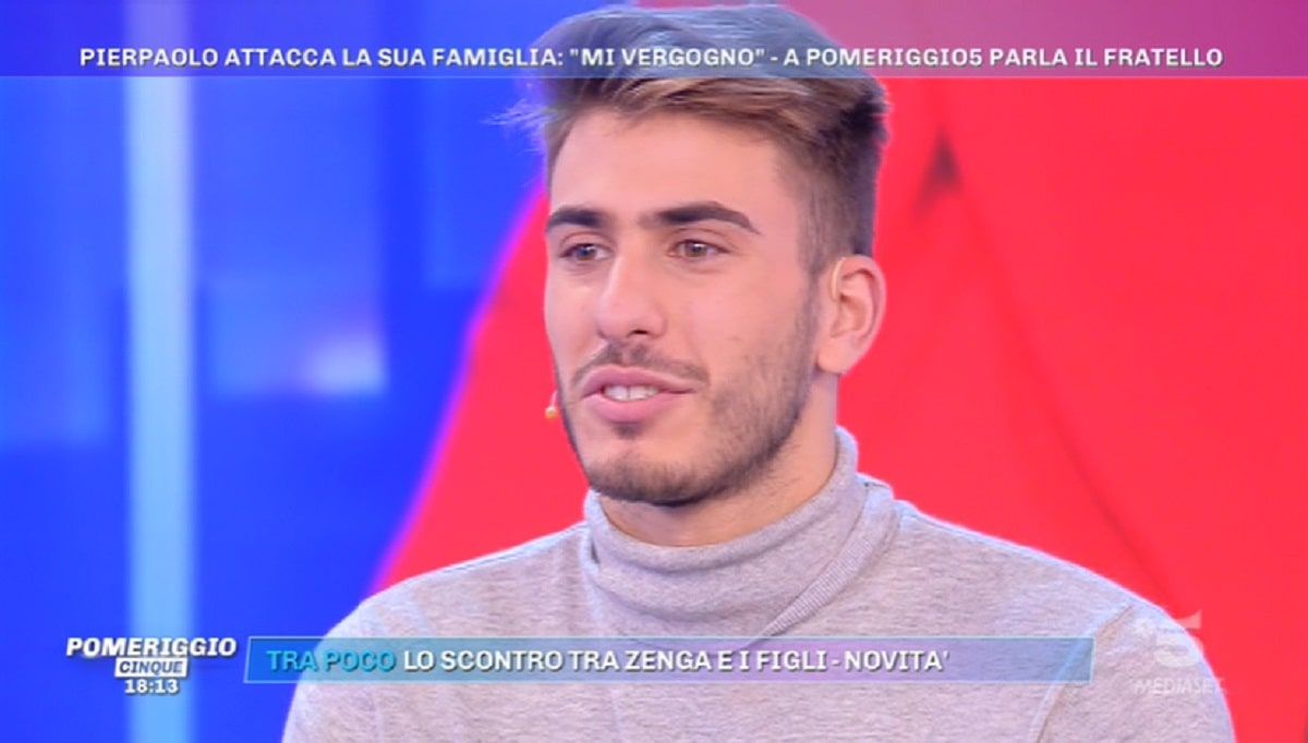 Grande Fratello Vip, Giulio Pretelli difende la mamma: "Squallido"