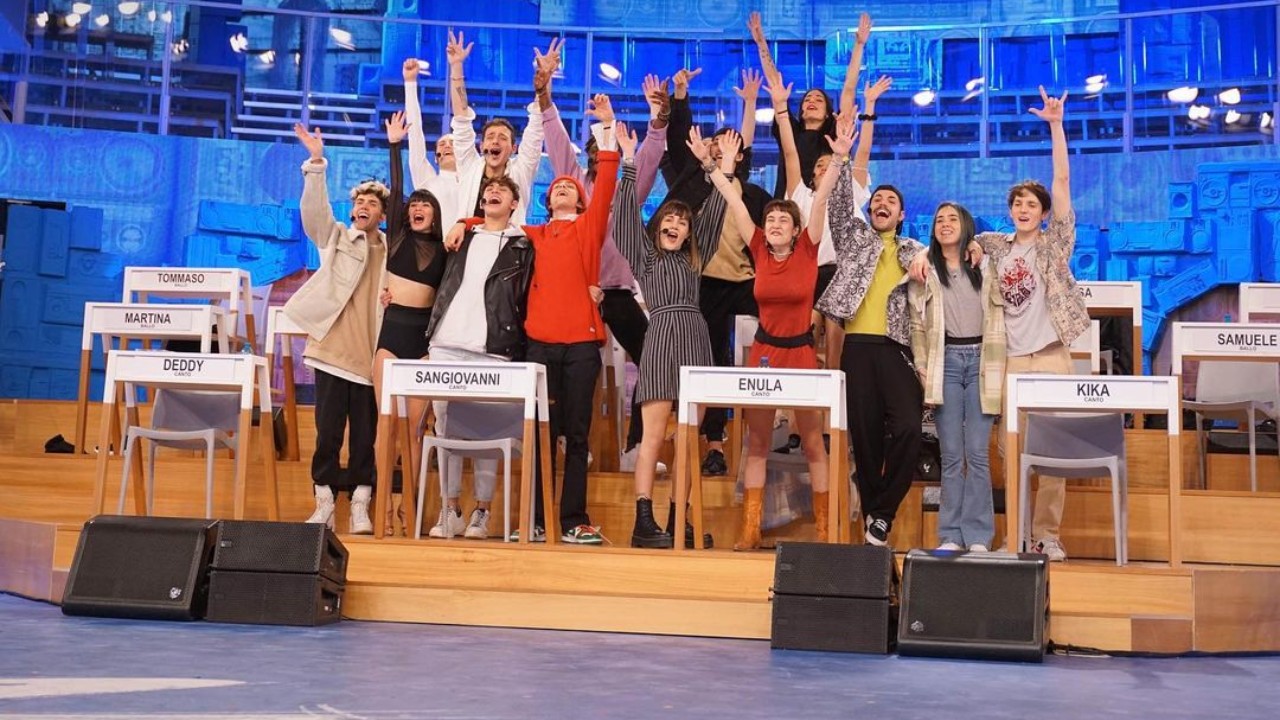 Amici 20 in onda oggi la nuova puntata: Arianna, Evandro e Leonardo a rischio, tutte le anticipazioni