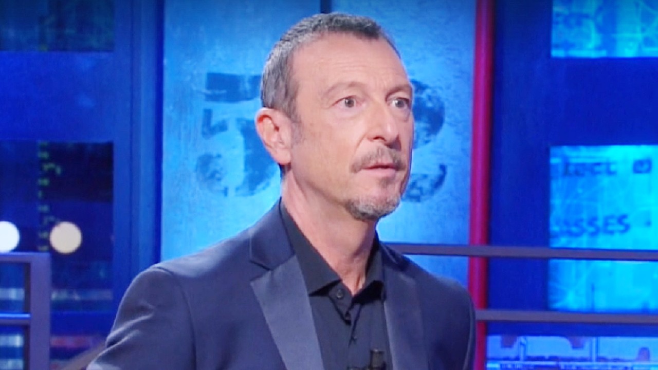 Sanremo 2021, "Mollo tutto, mi viene l'infarto", Amadeus si sfoga in privato