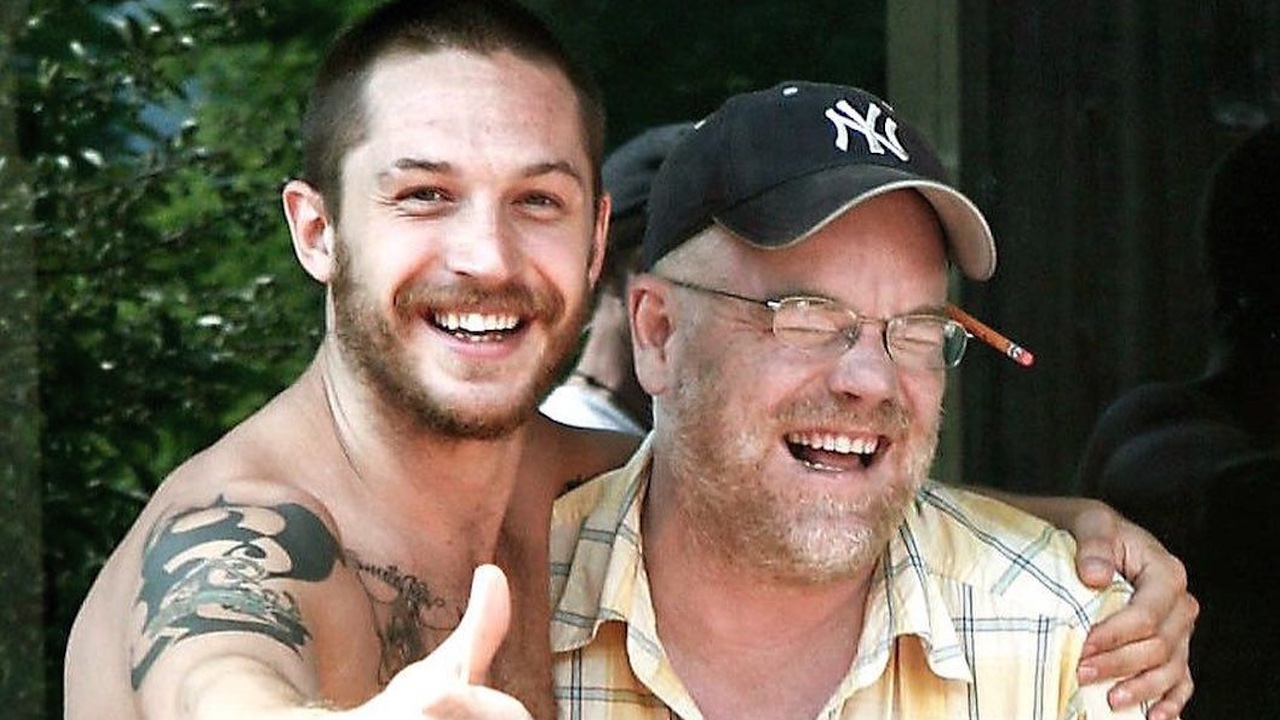 Tom Hardy posta una foto con Philip Seymour Hoffman (senza parole) a sette anni dalla sua morte