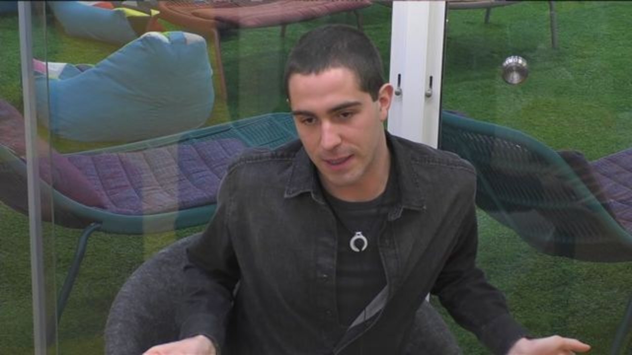 Grande Fratello Vip: duro scontro tra Tommaso Zorzi e Dayane Mello, volano insulti e accuse tra i due gieffini (VIDEO)