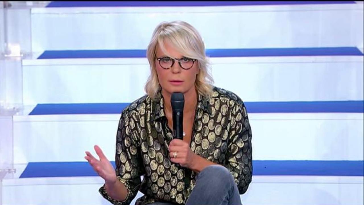 Uomini e Donne in onda oggi su Canale 5: nuovi scontri in studio