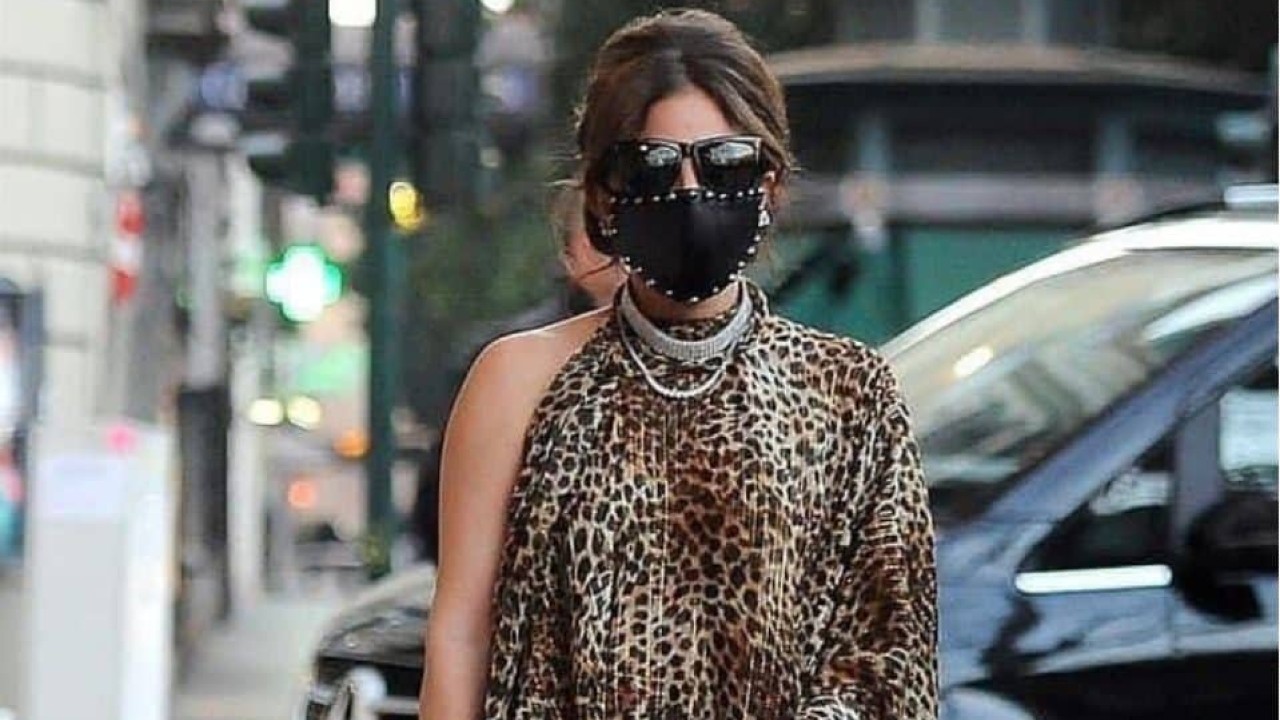Lady Gaga è a Roma per girare Gucci e se ne va in giro leopardata