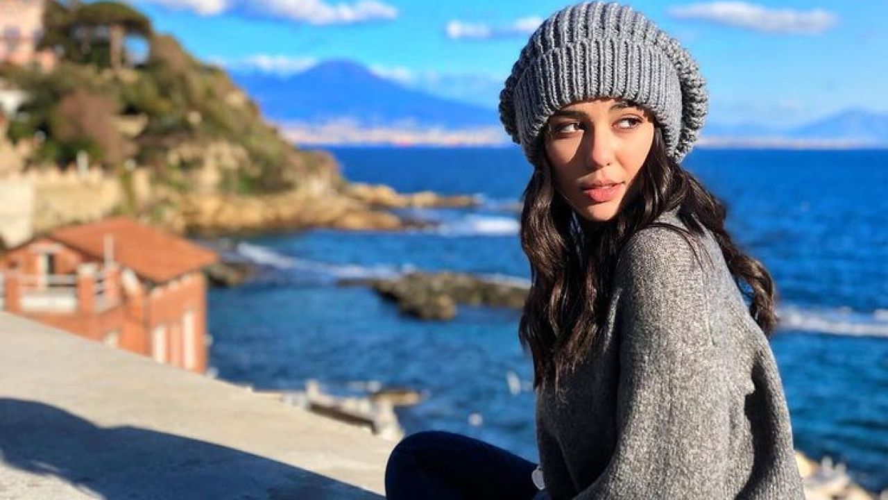 Un Posto al Sole Anticipazioni 3 marzo 2021: Rossella nei guai! Addio alla laurea?