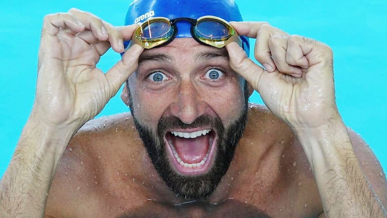Isola dei Famosi, chi è Massimiliano Rosolino? Vita Privata e carriera dell'inviato speciale