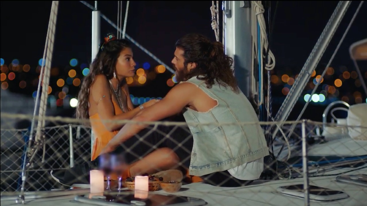 Daydreamer Anticipazioni 22 aprile 2021: Can e Sanem festeggiano, mentre Nihat e Mevkibe…