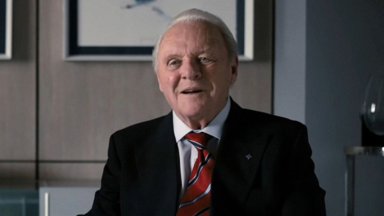 Anthony Hopkins vince il suo secondo meritato Oscar, ma i fan di Chadwick Boseman protestano