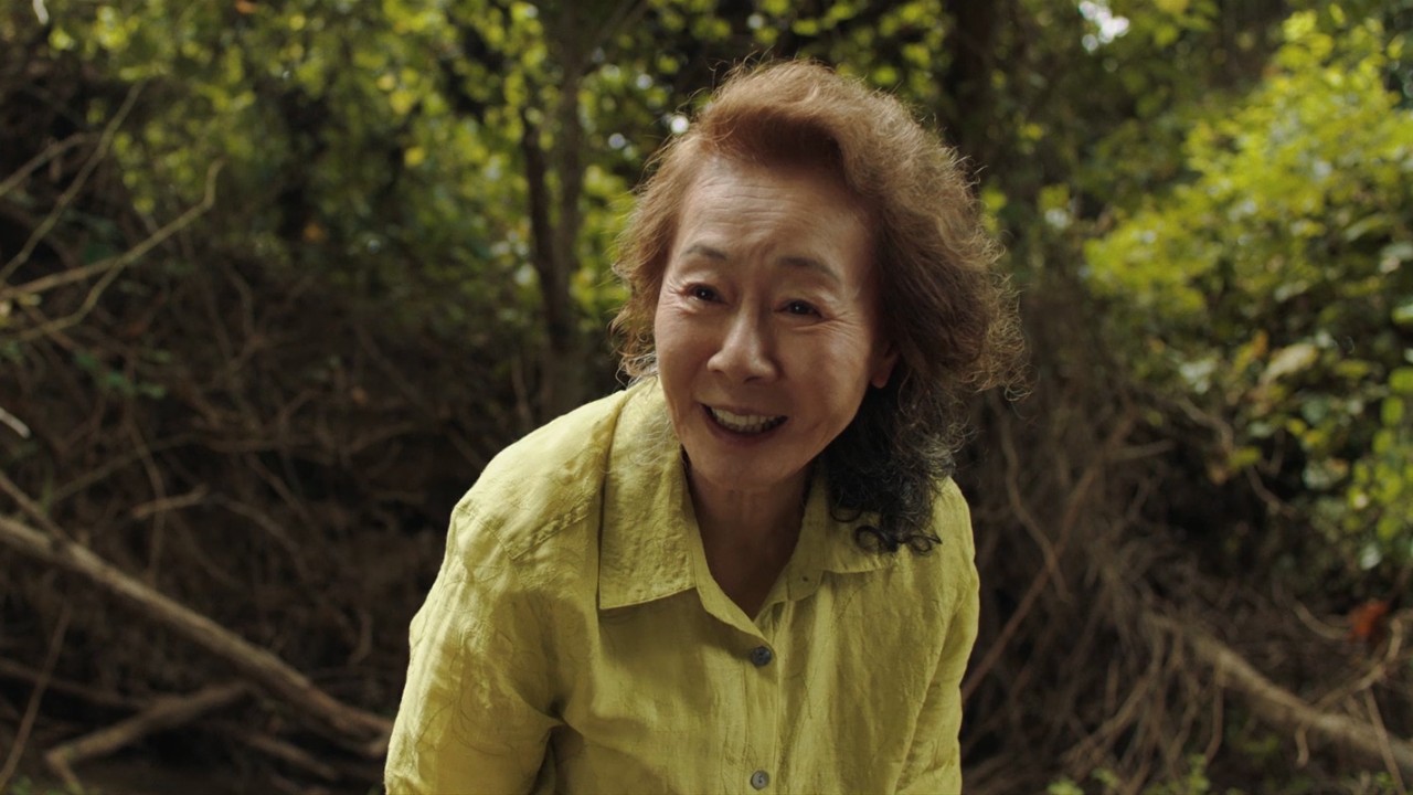 Minari: chi è Youn Yuh-Jung, che ha vinto l'Oscar grazie a una nonna anticonformista