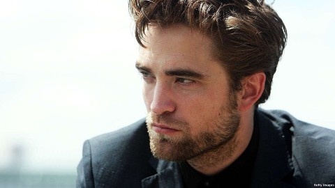 Buon compleanno Robert Pattinson! In attesa di The Batman ecco i suoi migliori film in streaming