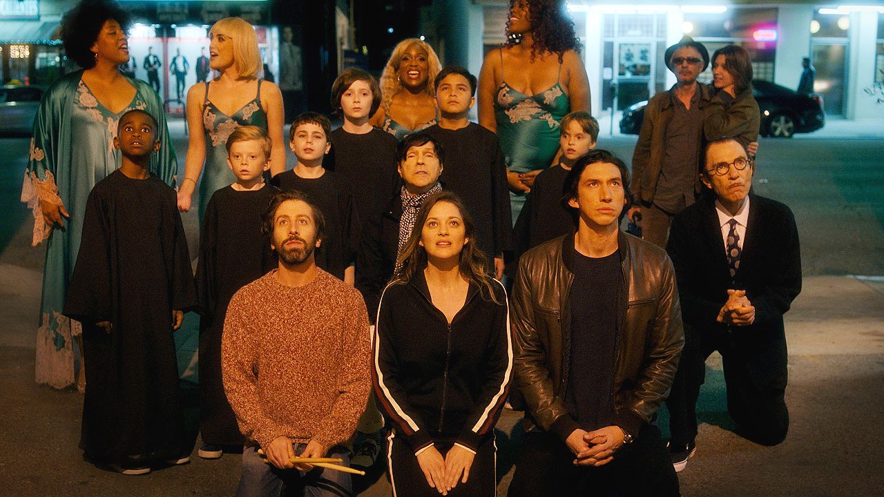 Annette apre il Festival di Cannes: Leos Carax tra eros e thanatos, mascolinità tossica e società dello spettacolo