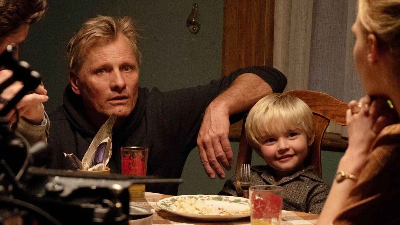 Ciné 2021: Viggo Mortensen all'esordio alla regia in Falling, primo titolo dell'estate BIM