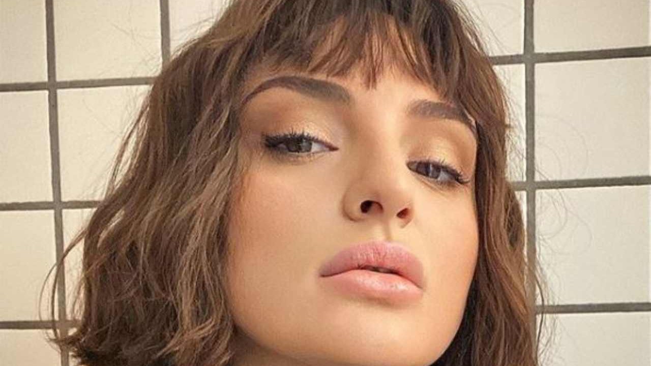 Amici: Arisa fuori dal cast, la reazione della cantante sui social