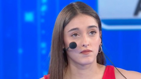 Amici 20, Giulia Stabile rivela: "Mi sono sempre fatta tantissimi complessi" - Vimarsana News