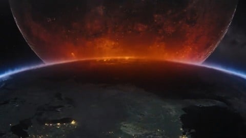 Moonfall: le prime spettacolari immagini video del nuovo film catastrofico di Roland Emmerich