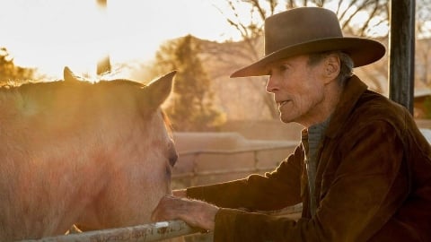 Cry Macho: Clint Eastwood torna in sella in una featurette del film