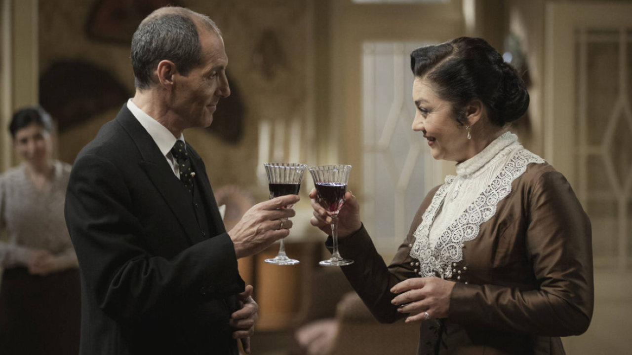 Beautiful, Una Vita, Love is in the Air Anticipazioni: Puntate di oggi 13 ottobre 2021