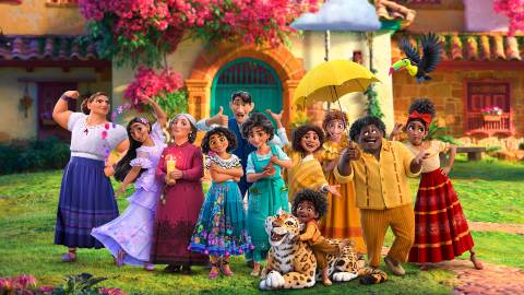 Encanto: il nuovo trailer e le voci italiane del film Disney al cinema dal 24 novembre