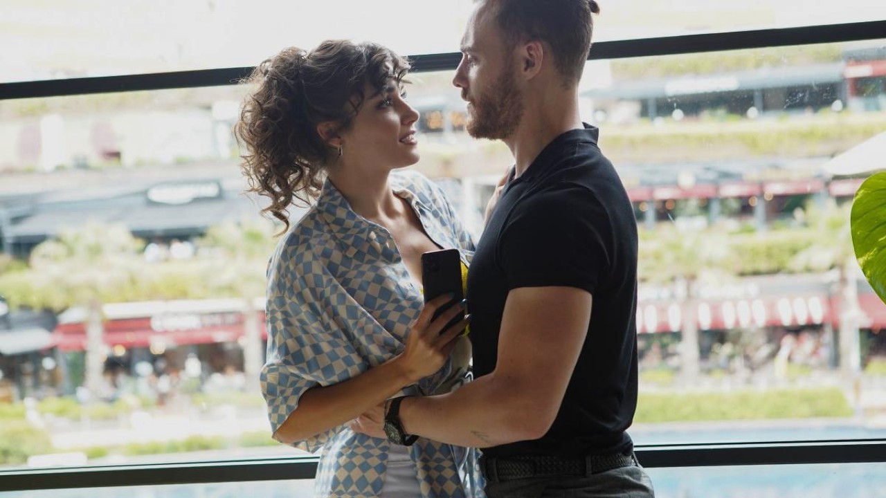 Love is in the Air Anticipazioni dal 20 al 24 dicembre 2021: Eda e Serkan cedono finalmente alla passione!